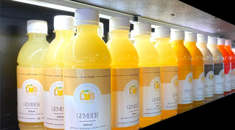 Verse LYB juices en smoothies verkrijgbaar bij Rock Oil Johannes Mungrastraat Paramaribo